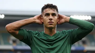 Mohamed Ihattaren scoorde twee keer voor Fortuna Sittard in de 2-3 zege bij ADO Den Haag, maar werd na afloop door coach...